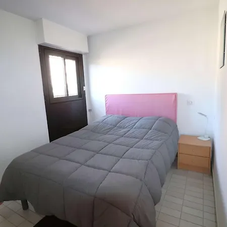 T2 Climatise Avec Terrasse, Parking A 100m De La - Fr-1-307-111