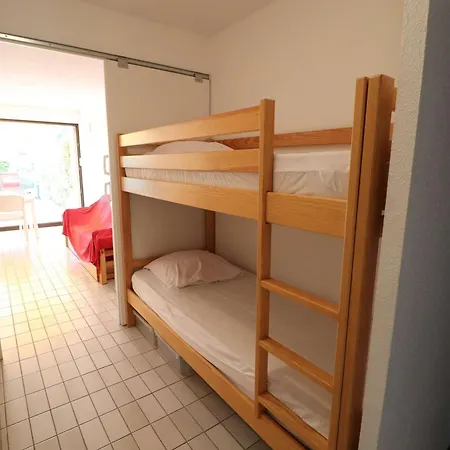 Apartment T2 Climatise Avec Terrasse, Parking A 100m De La - Fr-1-307-111 *